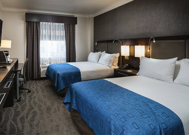 Welcome To Holiday Inn Express & Suites Santa Clara - King Suite