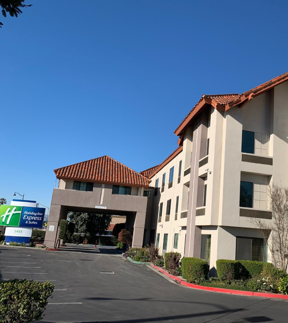Holiday Inn Express & Suites Santa Clara - LOWEST RATES at our Santa Clara  Hotel