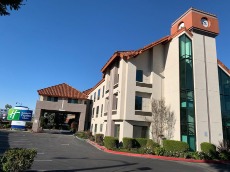 Welcome To Holiday Inn Express & Suites Santa Clara - Holiday Inn Express & Suites Santa Clara